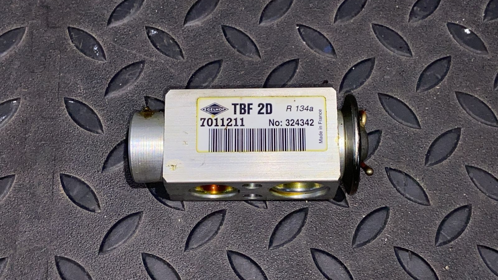 Клапан кондиционера Opel Zafira/B 2005-2014