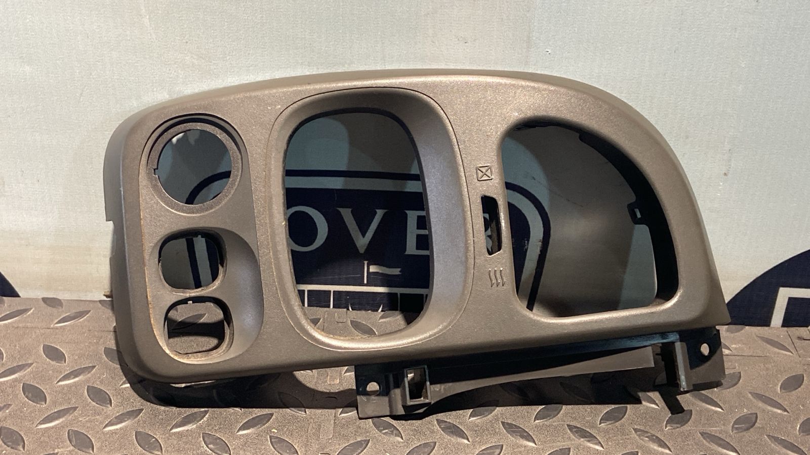 Накладка на торпедо Ford Transit 2000-2006