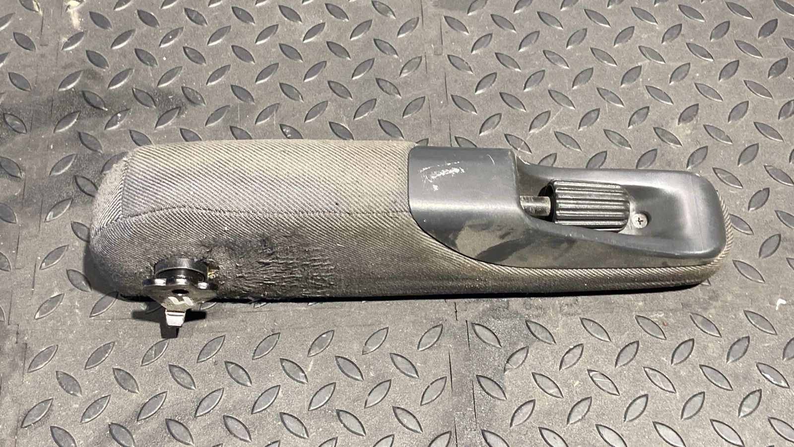 Подлокотник сиденья левый Ford Galaxy 1995-2006