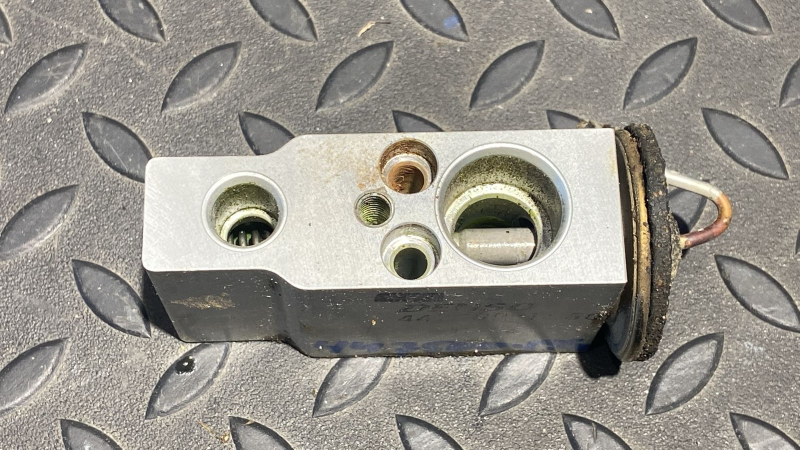 Клапан кондиционера Honda Accord/7 2002-2008