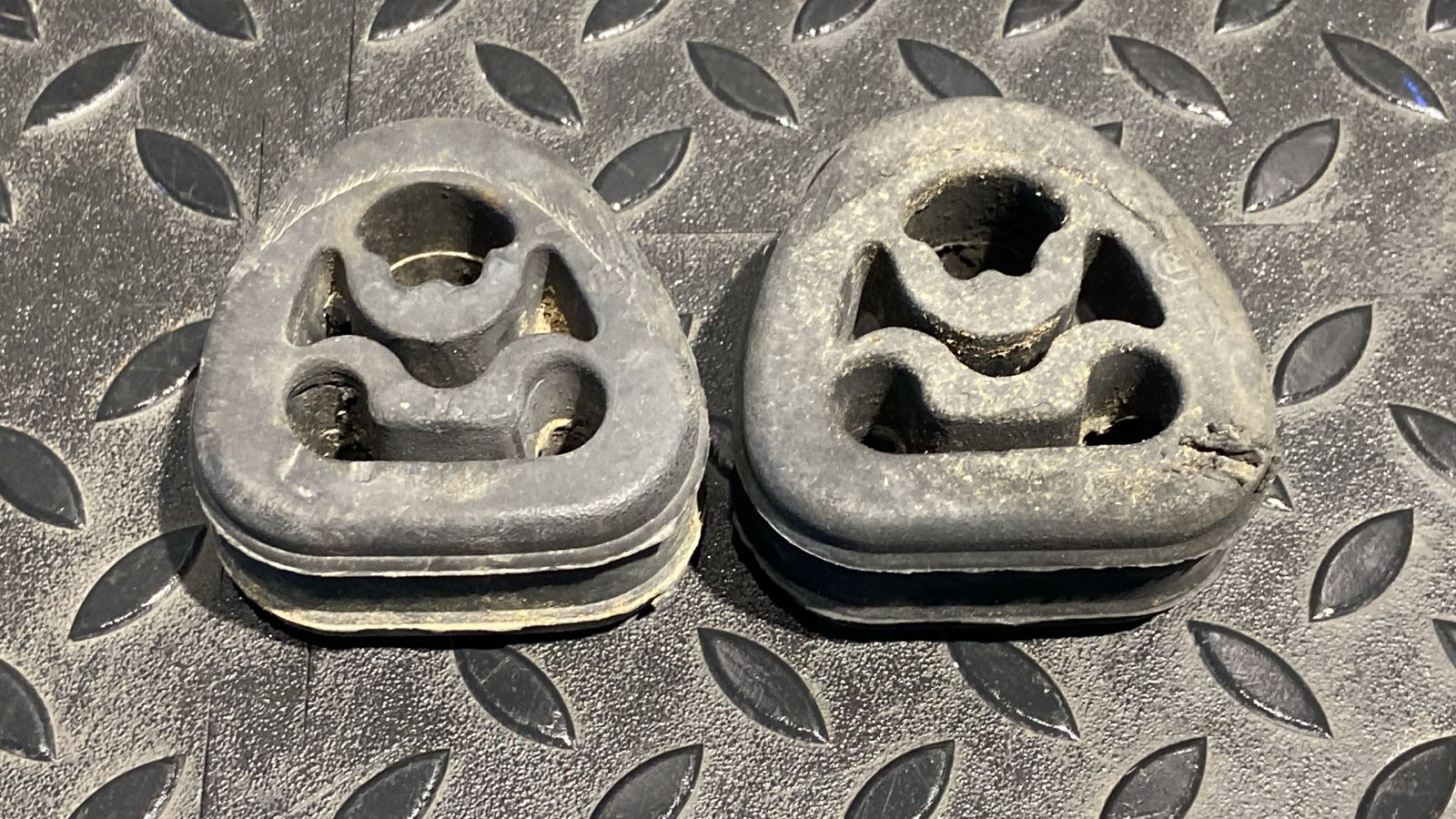 Подвес глушителя Mercedes Vito/W638 1996-2003