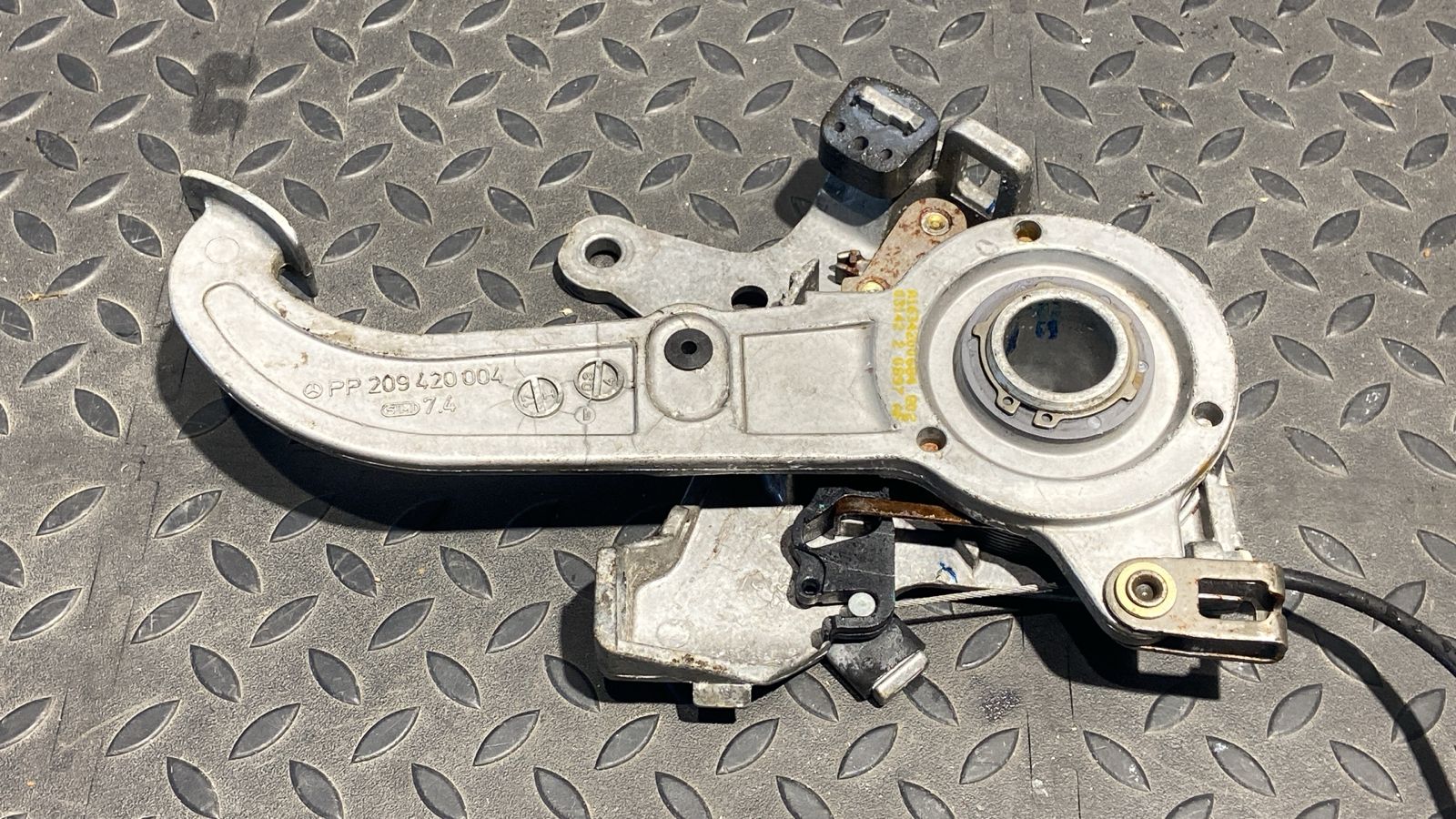 Педаль стояночного тормоза Mercedes M/W163 1997-2005