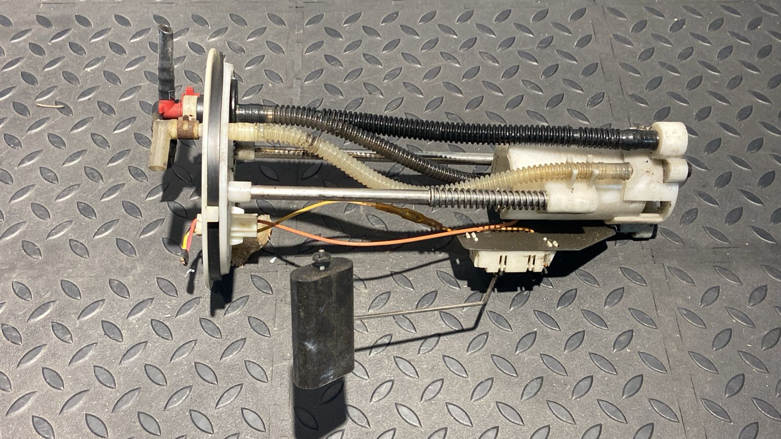 Датчик уровня топлива Ford Transit 2000-2006