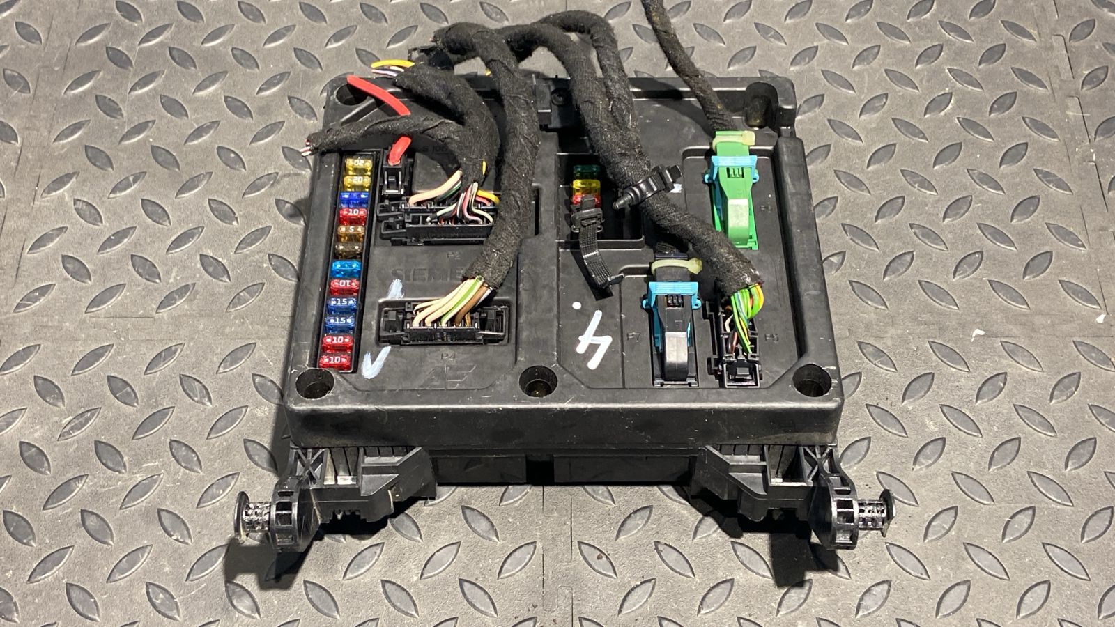 Блок предохранителей Ford Galaxy 1995-2006