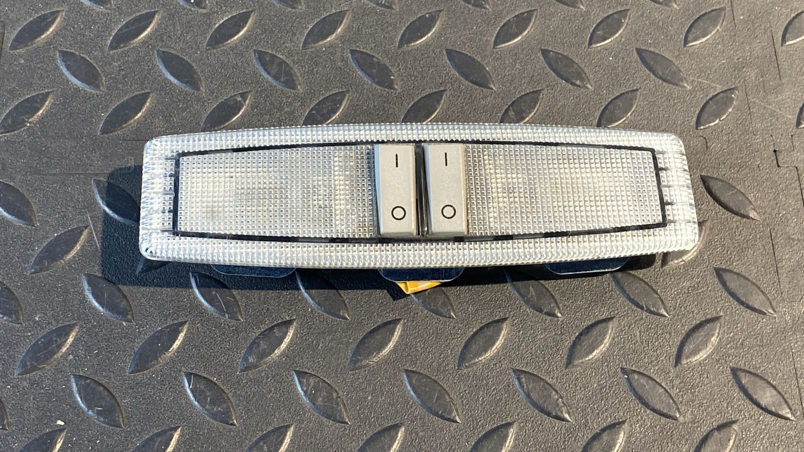 Плафон салонный Opel Astra/H 2004-2014