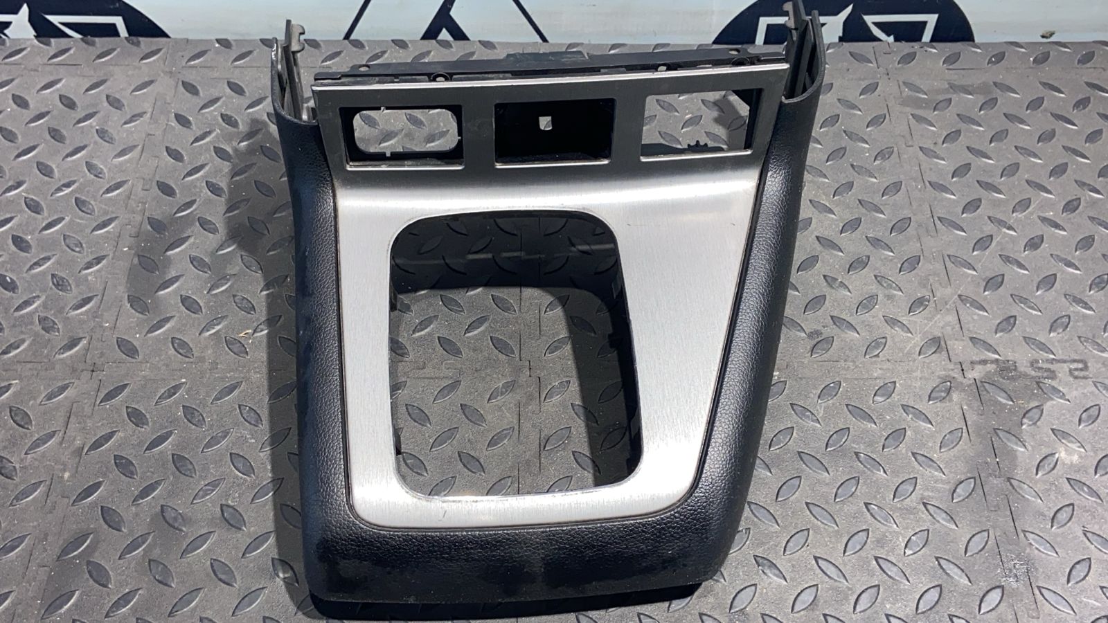 Накладка на кулису МКПП Ford Mondeo/3 2000-2007