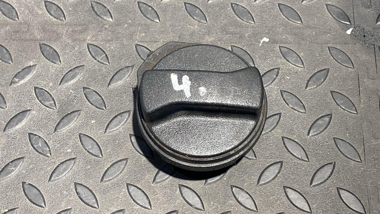 Крышка топливного бака Ford Galaxy 1995-2006