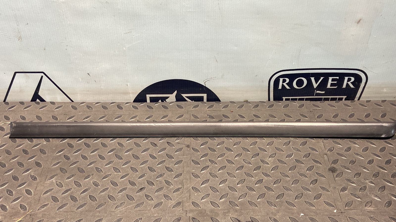 Молдинг двери задний левый BMW 3/E46 1998-2007