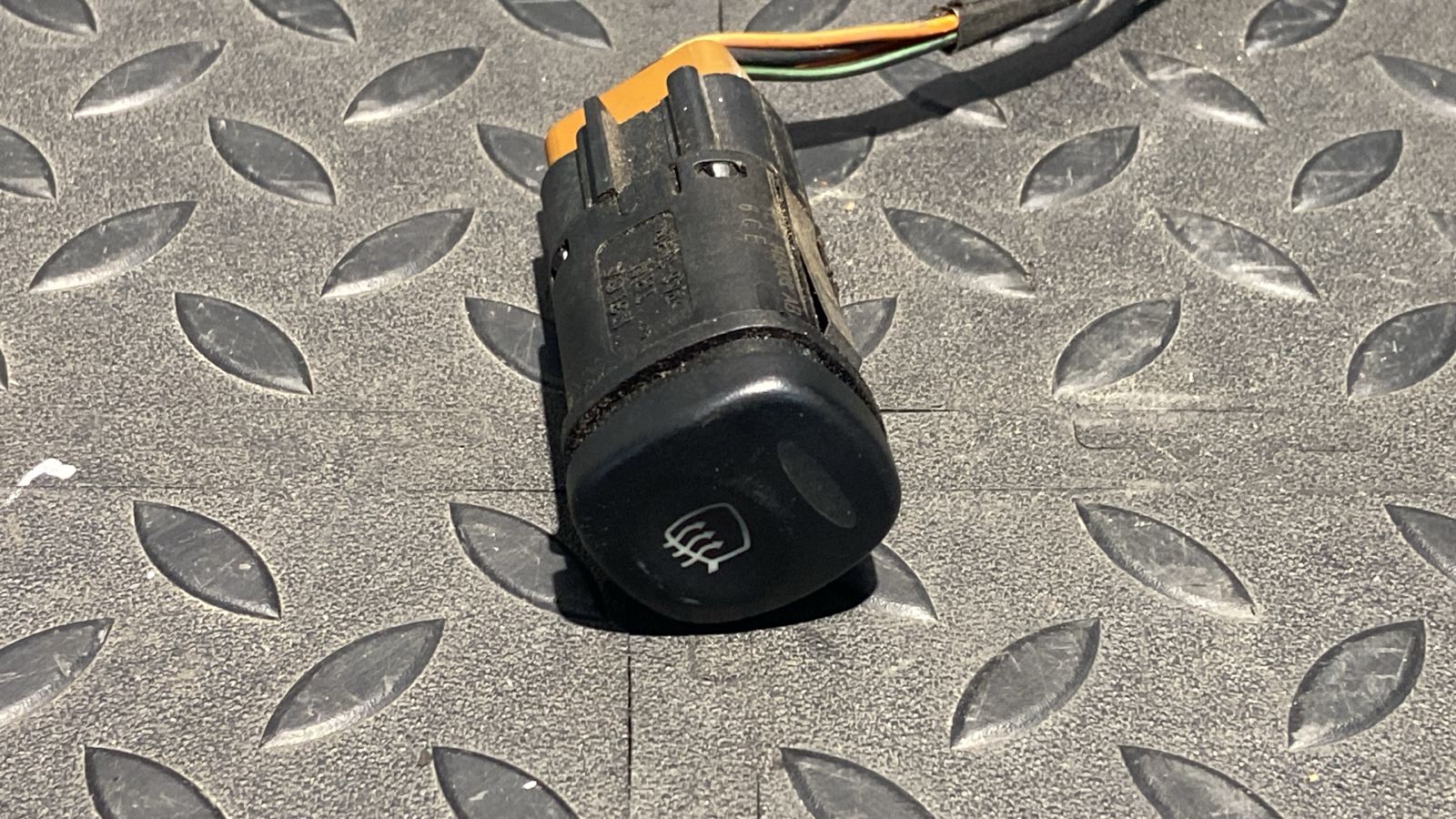 Кнопка обогрева зеркал Ford Transit 2000-2006