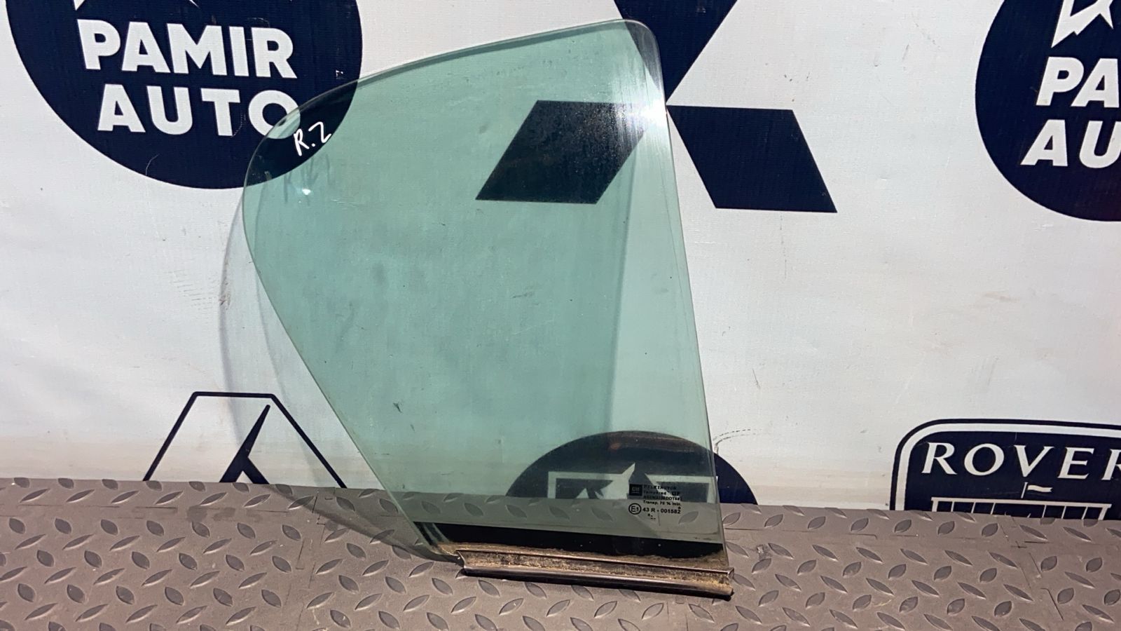 Форточка двери задняя правая Opel Astra/H 2004-2014