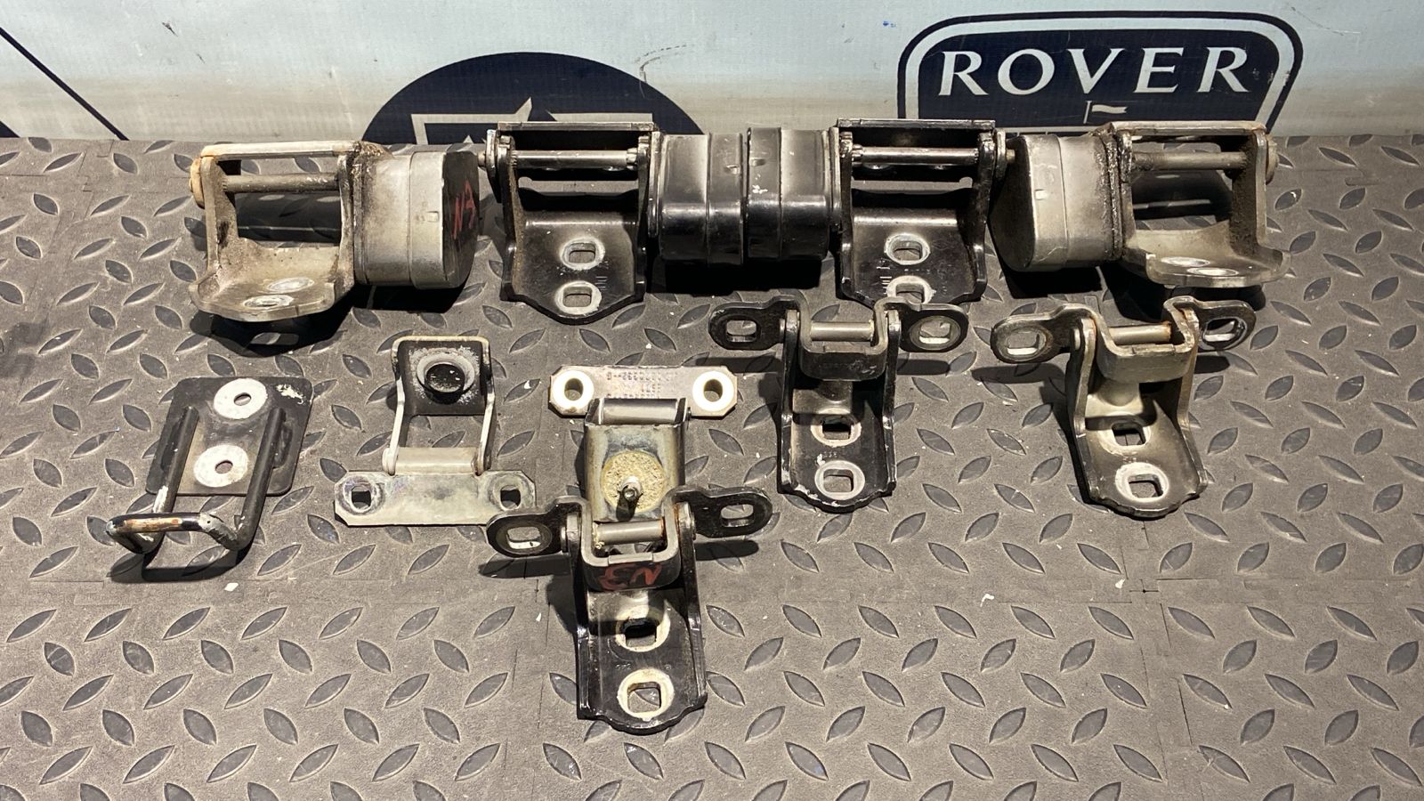 Петля двери Renault Megane/2 2002-2009