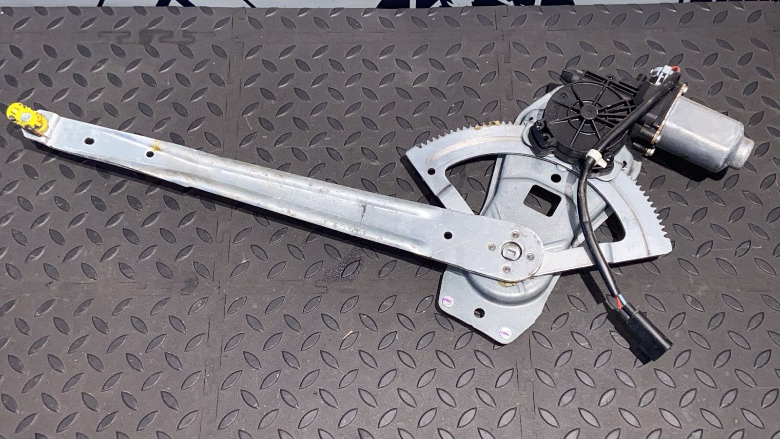 Стеклоподъемник передний правый Ford Transit 2006-2013