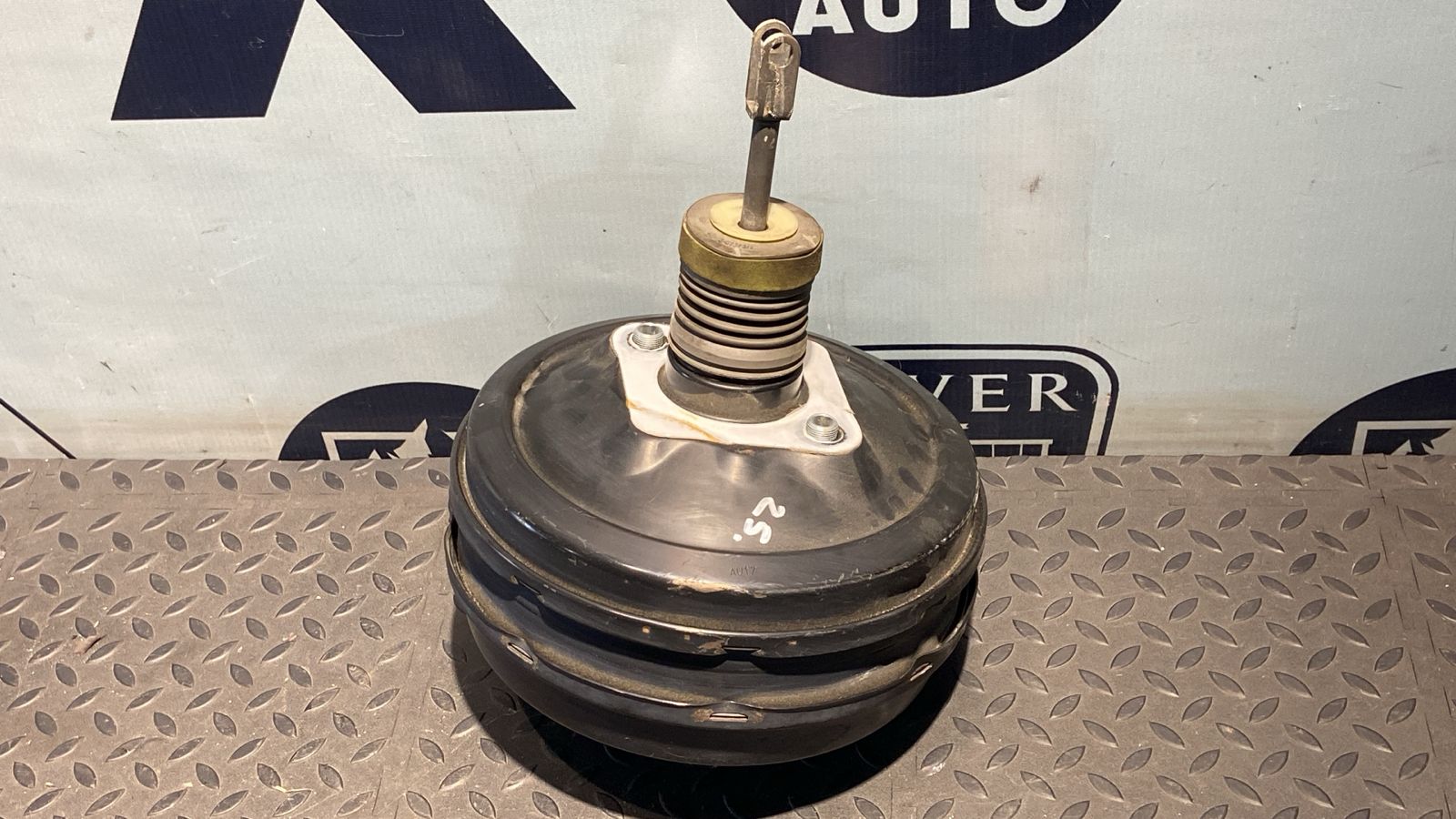 Усилитель тормозов вакуумный Opel Zafira/B 2005-2014