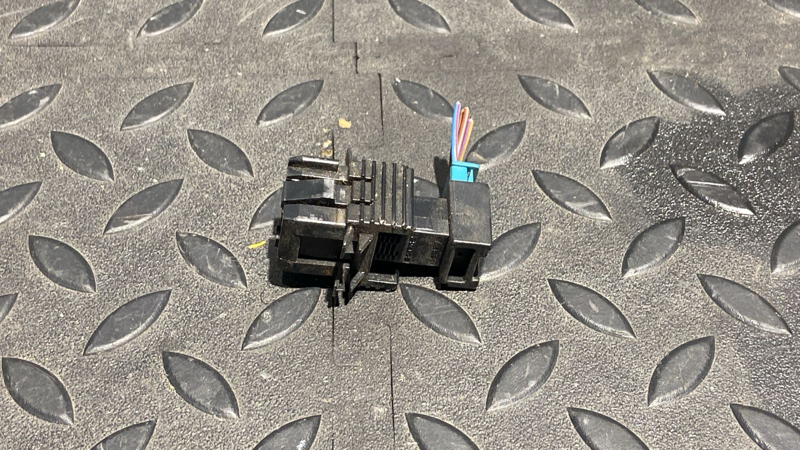 Датчик включения стопсигнала BMW 3/E46 1998-2007