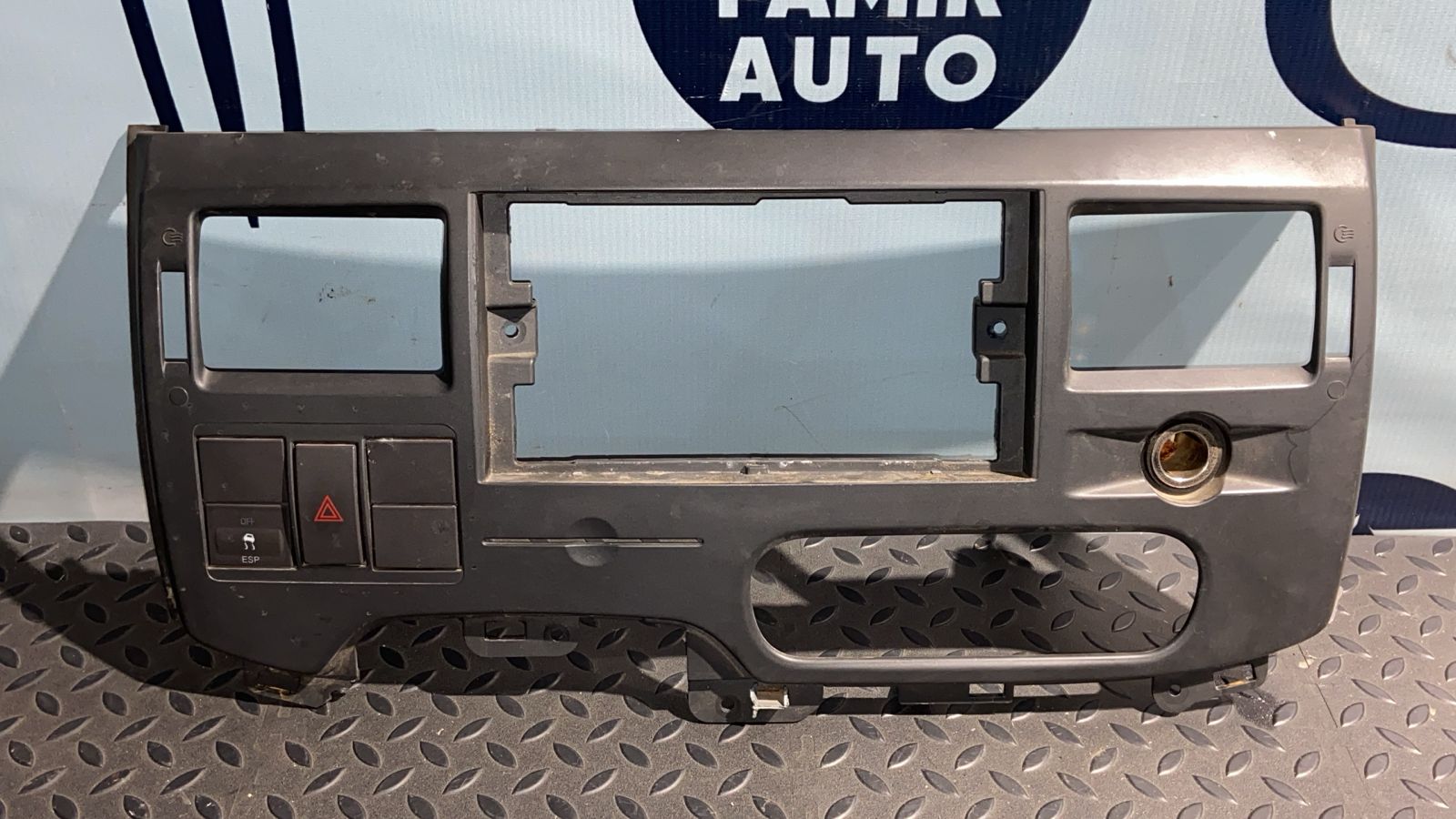 Накладка на торпедо Ford Transit 2006-2013