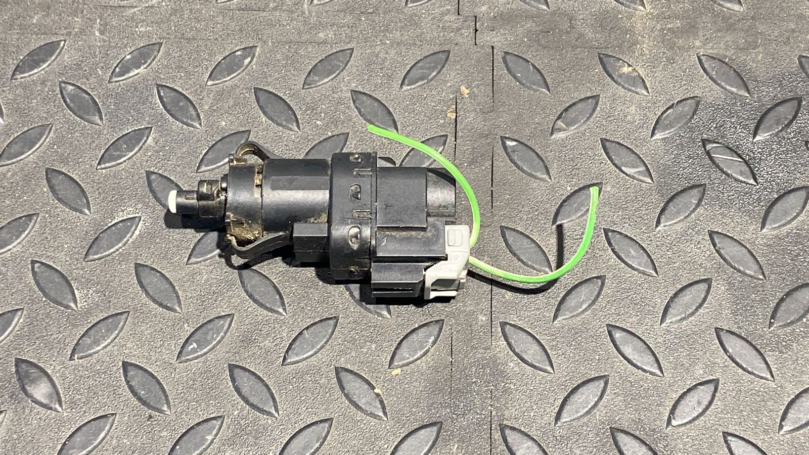 Датчик включения стопсигнала Ford Focus/2 2004-2011