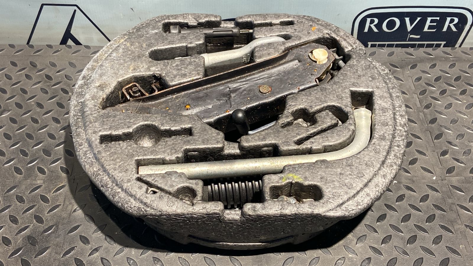 Ящик для инструментов Volkswagen Golf/5 2003-2009