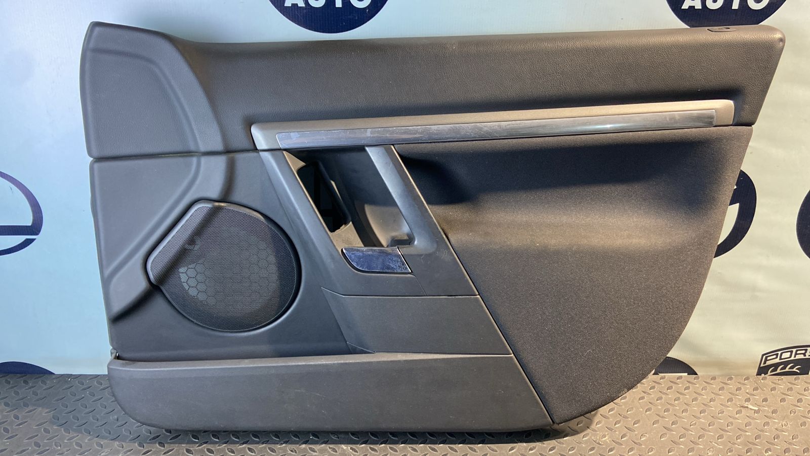 Обшивка двери передняя правая Opel Signum 2003-2008