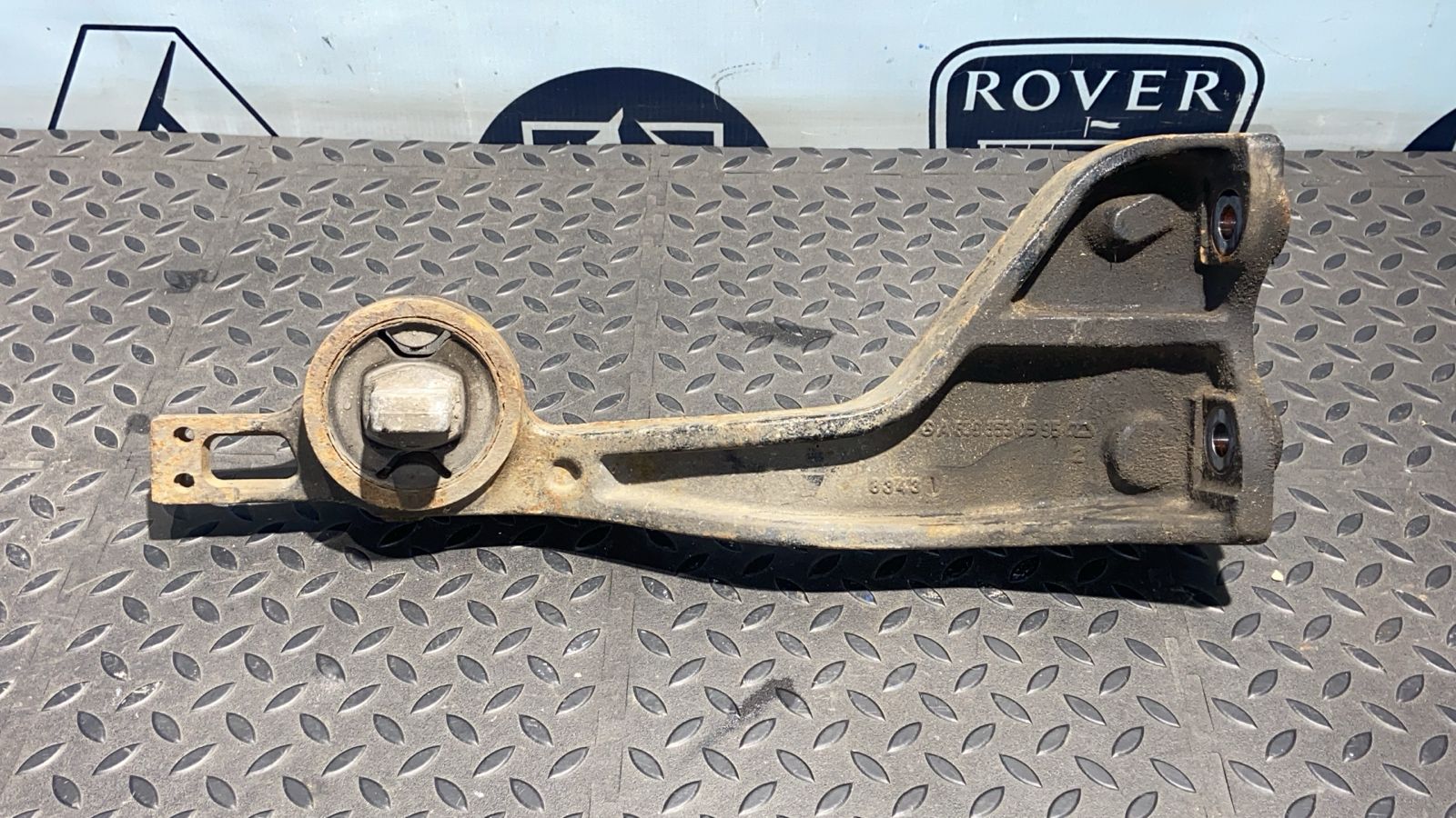 Кронштейн редуктора Mercedes Vito/W639 2003-2014