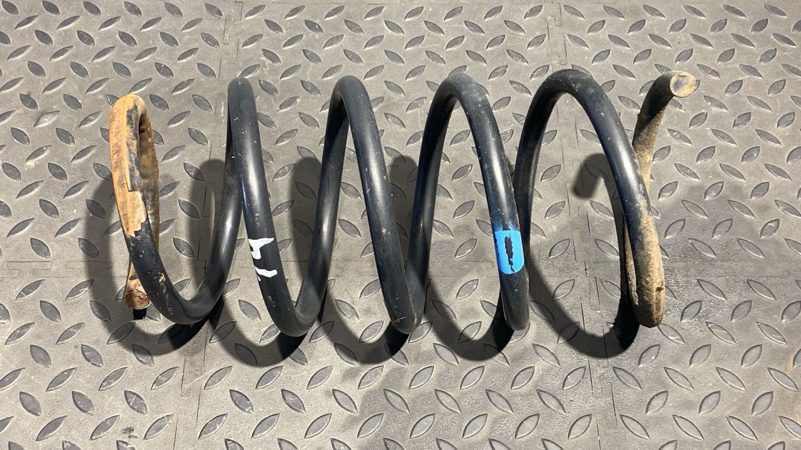 Пружина передняя Renault Logan 2004-2015