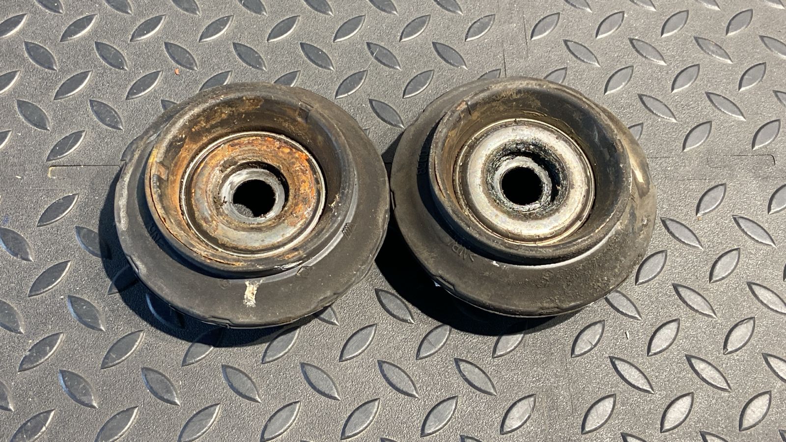 Опора амортизатора передняя Renault Logan 2004-2015