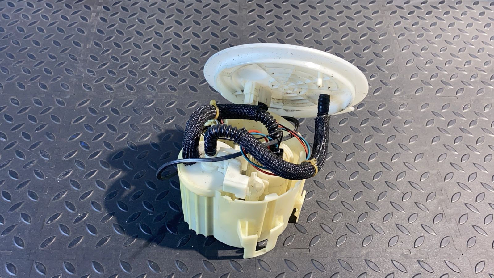 Насос топливный ABS Opel Astra/H 2004-2014