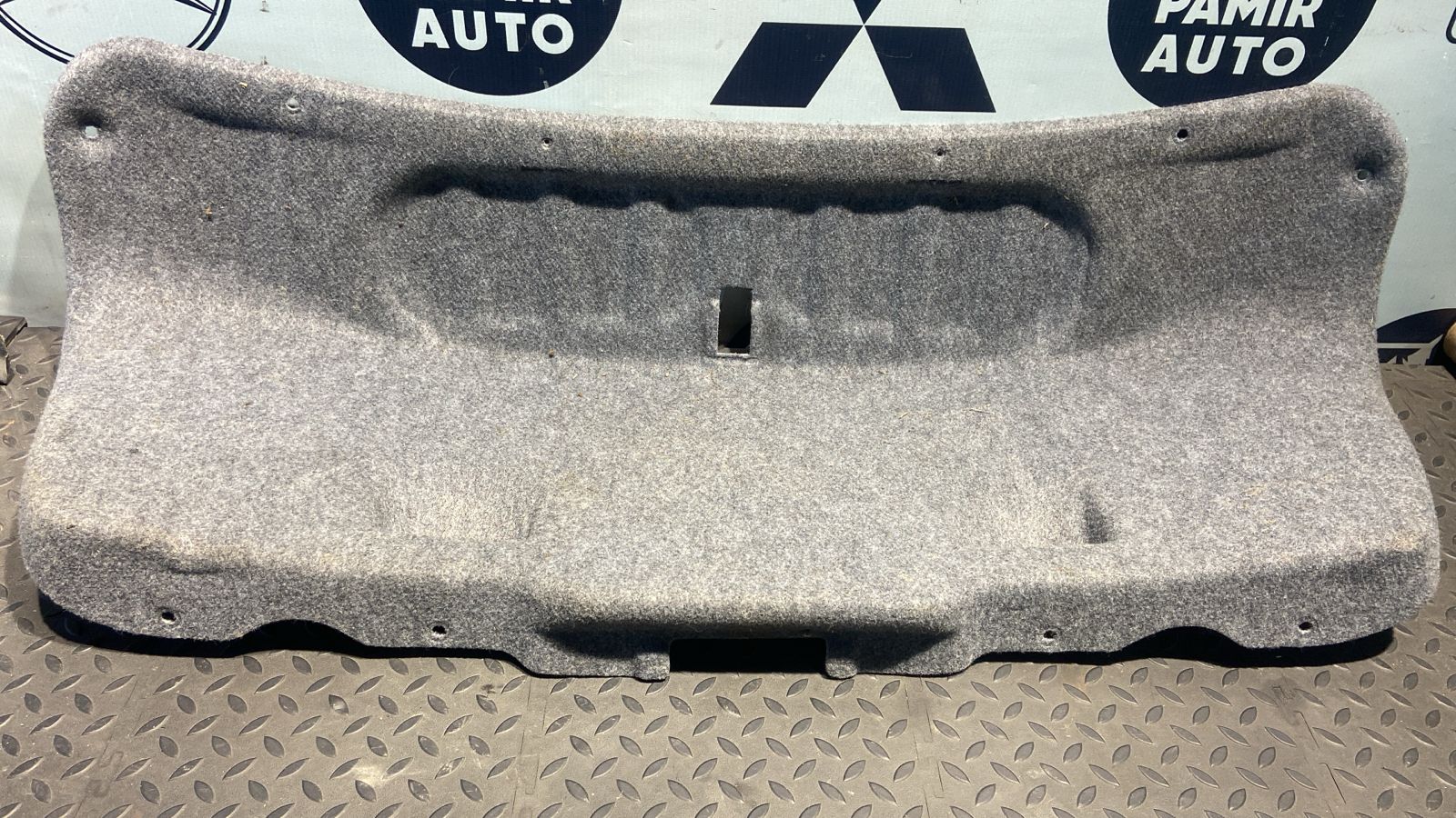 Обшивка крышки багажника BMW 3/E46 1998-2007