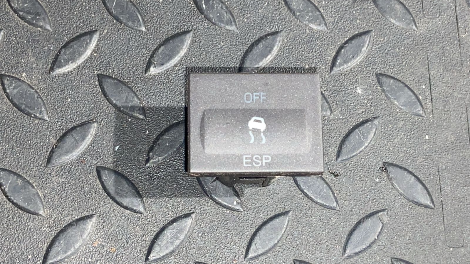 Кнопка антипробуксовочной системы Ford Transit 2006-2013