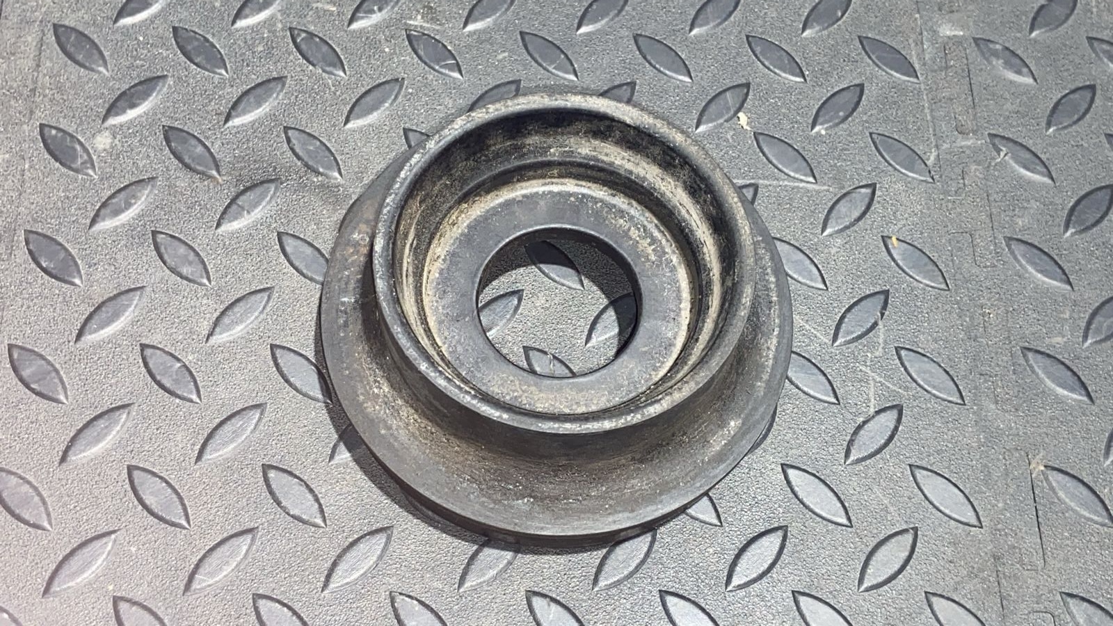 Подшипник опоры амортизатора передний Mercedes Vito/W638 1996-2003