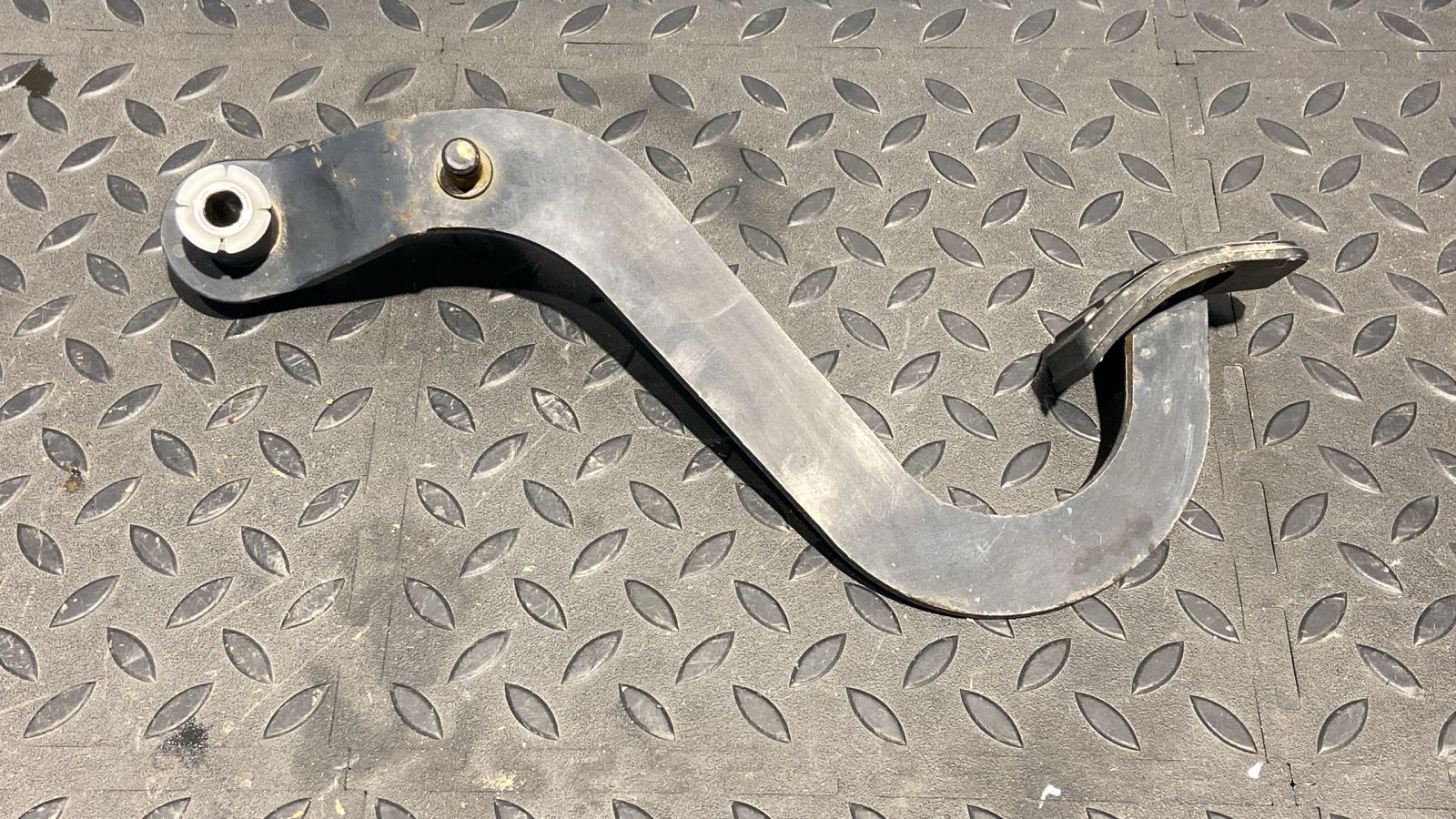 Педаль сцепления Ford Transit 2000-2006