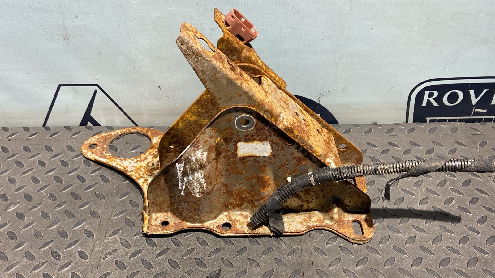 Кронштейн педалей (Тормоз/Сцепление) Ford Transit 2000-2006