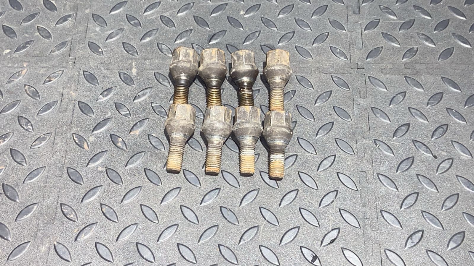 Болт колесный  Renault Megane/2 2002-2009