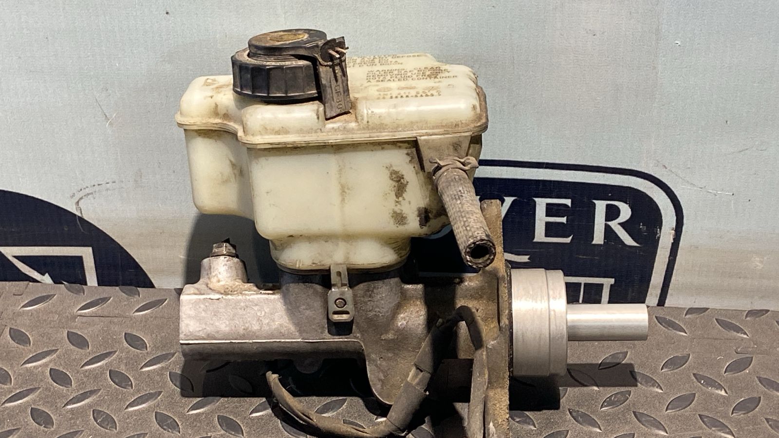 Цилиндр тормозной главный Volkswagen Golf/5 2003-2009