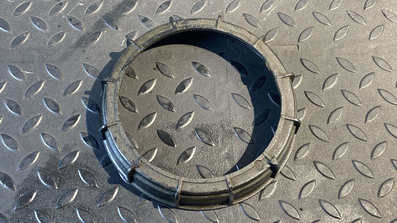 Гайка топливного насоса Mercedes Vito/W639 2003-2014