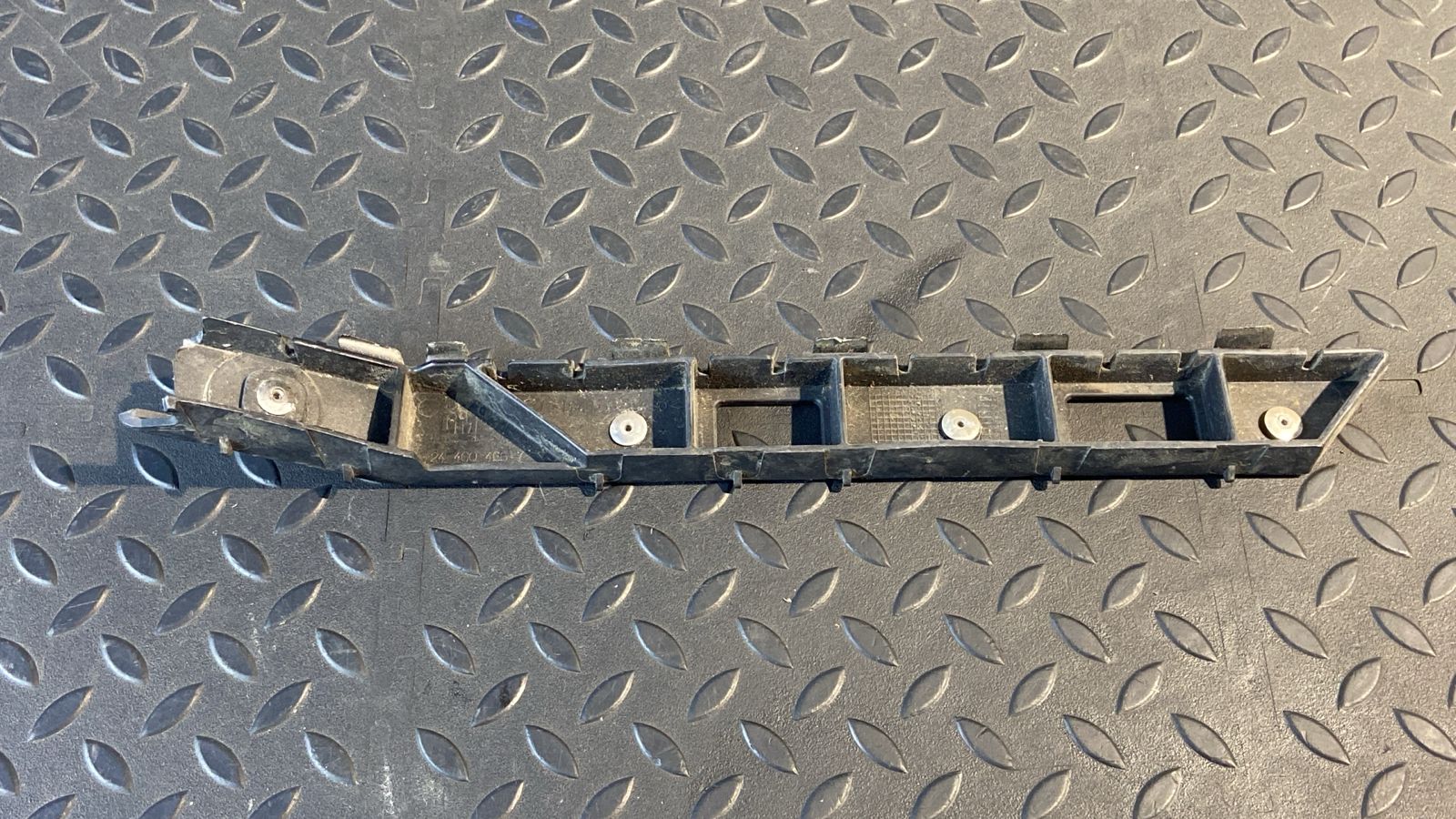 Кронштейн бампера задний левый Opel Astra/H 2004-2014