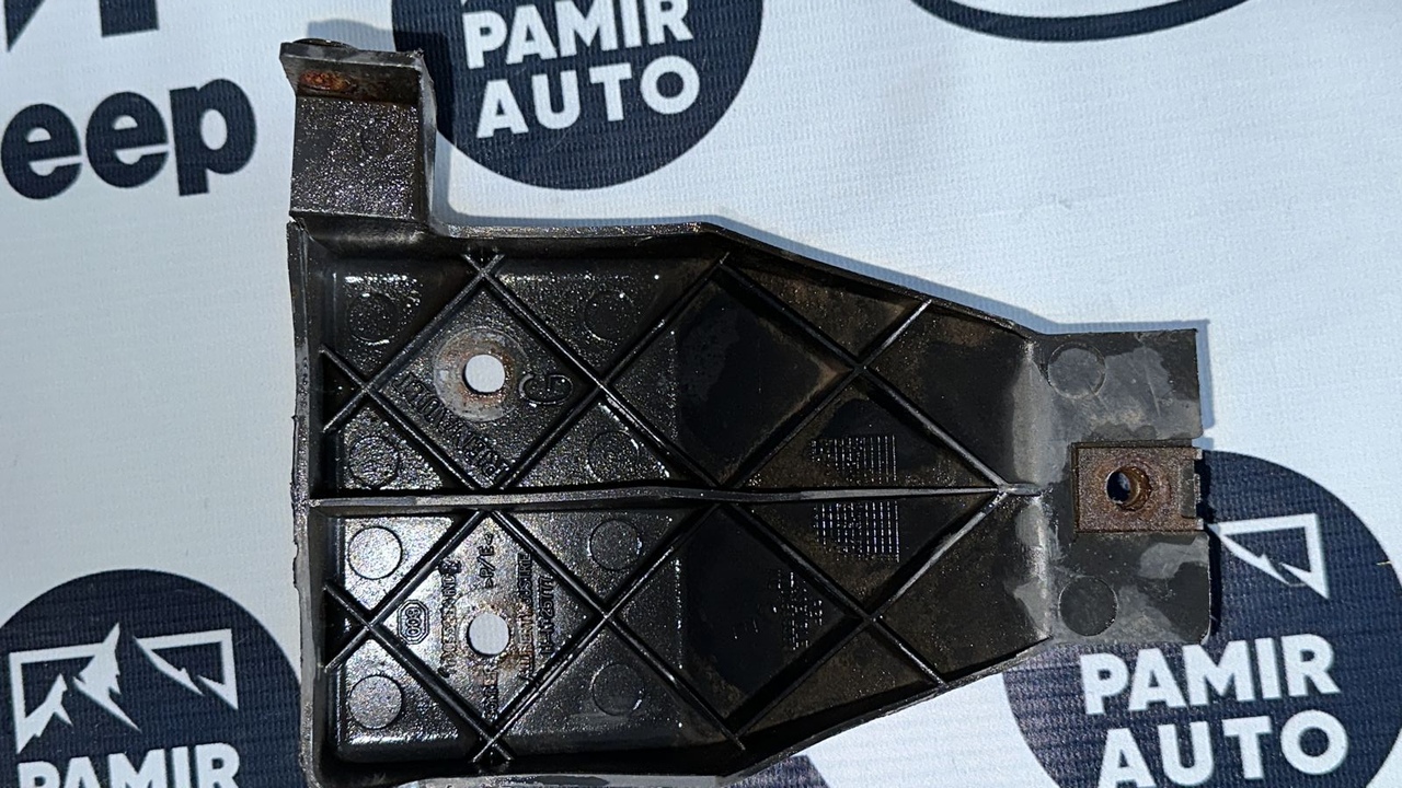 Кронштейн бампера передний левый Opel Movano/A 2003-2010