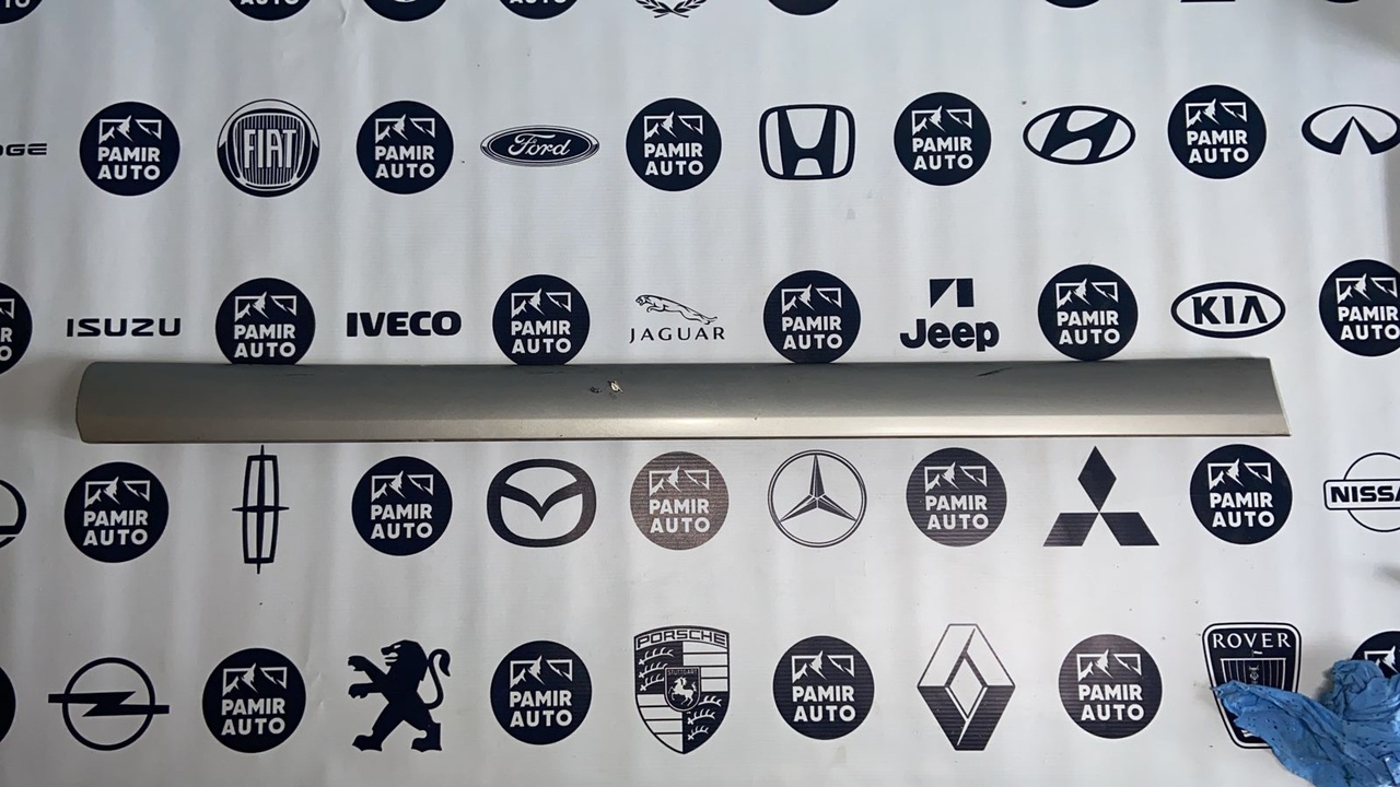 Молдинг двери передний левый Mercedes E/W210 1995-2003