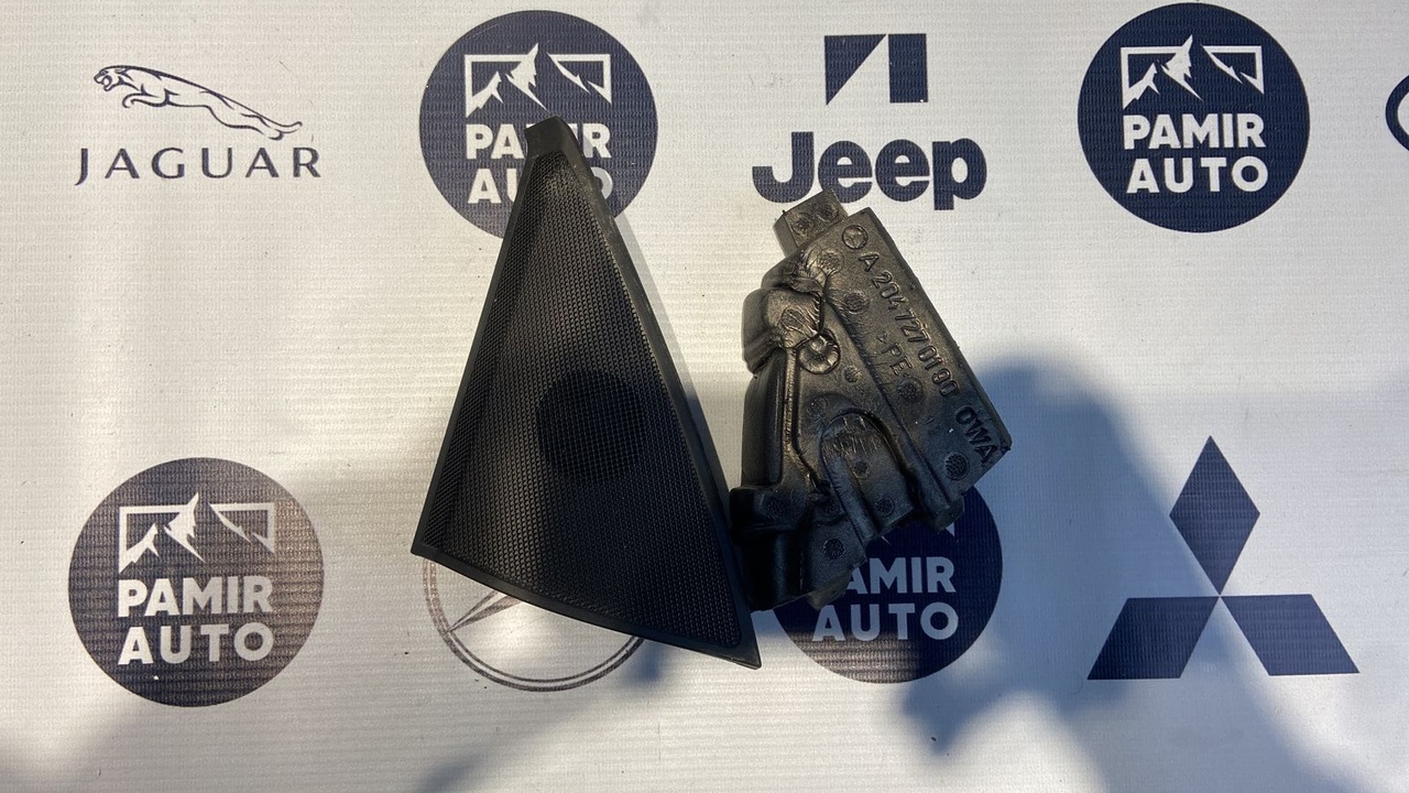 Накладка зеркала левая Mercedes C/W204 2006-2015