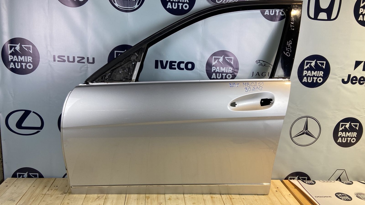 Дверь передняя левая Mercedes C/W204 2006-2015