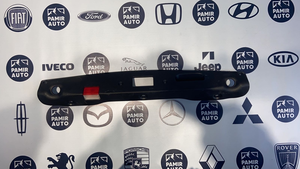 Обшивка крышки багажника Mercedes C/W204 2006-2015