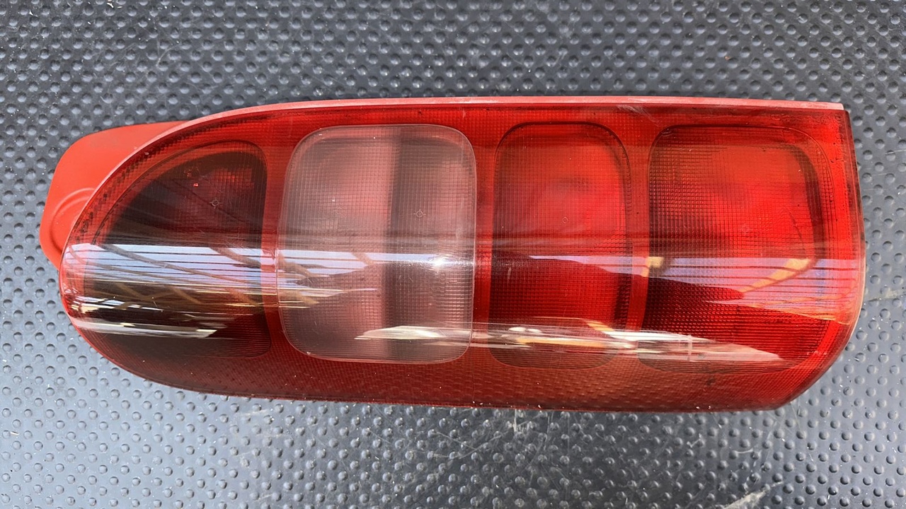 Фонарь задний левый Opel Movano/A 2003-2010