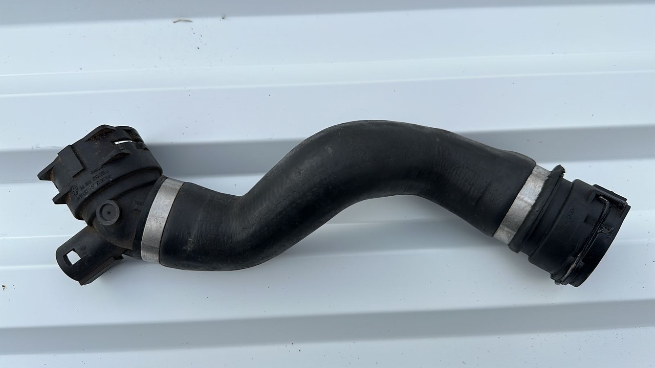 Патрубок ОЖ BMW 1/E87 2004-2011