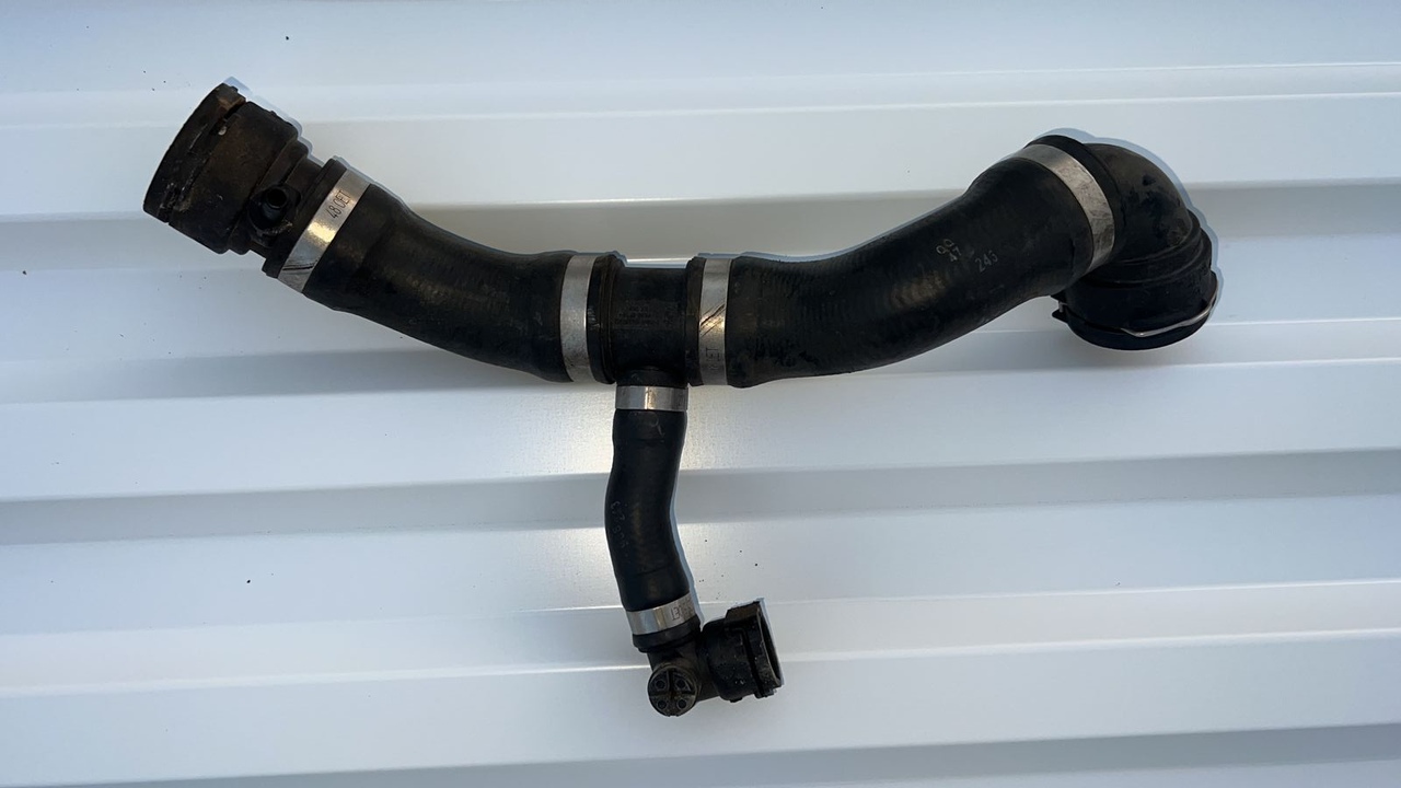 Патрубок ОЖ BMW 1/E87 2004-2011