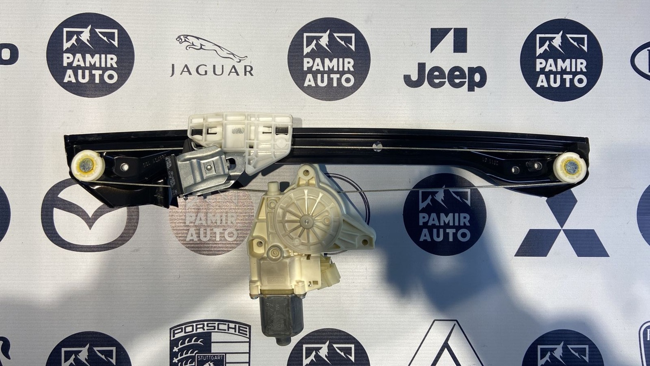 Стеклоподъемник задний левый Mercedes C/W204 2006-2015