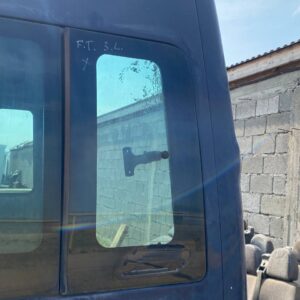 Стекло кузовное глухое заднее левое Ford Transit 2000-2006