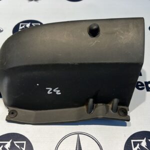 Накладка крыла задняя правая верхняя Opel Vivaro/A 2001-2014