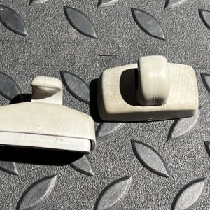 Крючок солнцезащитного козырька Ford Galaxy 1995-2006