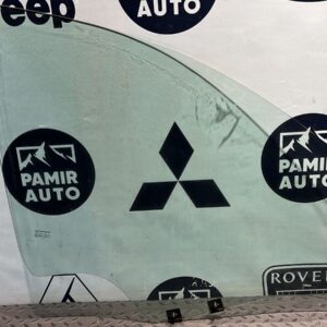 Стекло двери переднее правое Renault Sandero 2009-2014