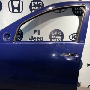 Дверь передняя левая Renault Sandero 2009-2014