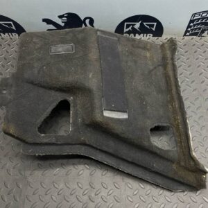 Обшивка багажника правая BMW 3/E90 2004-2013